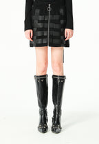 Minifalda con cintas industriales entrelazadas | MWM [PS_COLORS:BLACK]