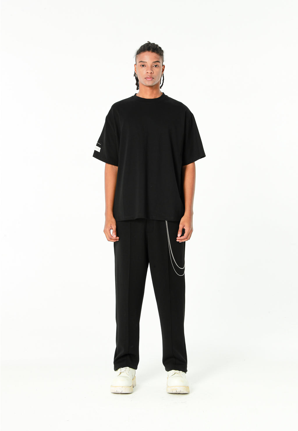 Camiseta Relaxed Fit con manga caída y X de cordones cruzados | MWM [PS_COLORS:BLACK]