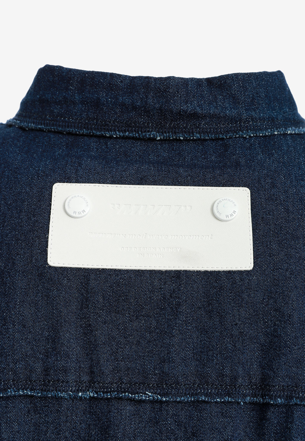Camisa vaquera TEDDY de corte relajado con parches Teddy en frontal y espalda | MWM [PS_COLORS:BLUE]