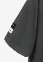 Camiseta de corte relajado con diseño entrelazado y tachuelas en los hombros | MWM [PS_COLORS:GREY]