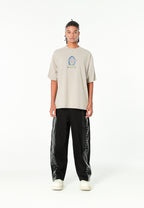 Camiseta de corte regular lavada con logo infinito y cruz bordada | MWM [PS_COLORS:GREY]