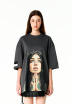 Camiseta Faces de algodón mercerizado con print de gran formato | MWM [PS_COLORS:GREY]