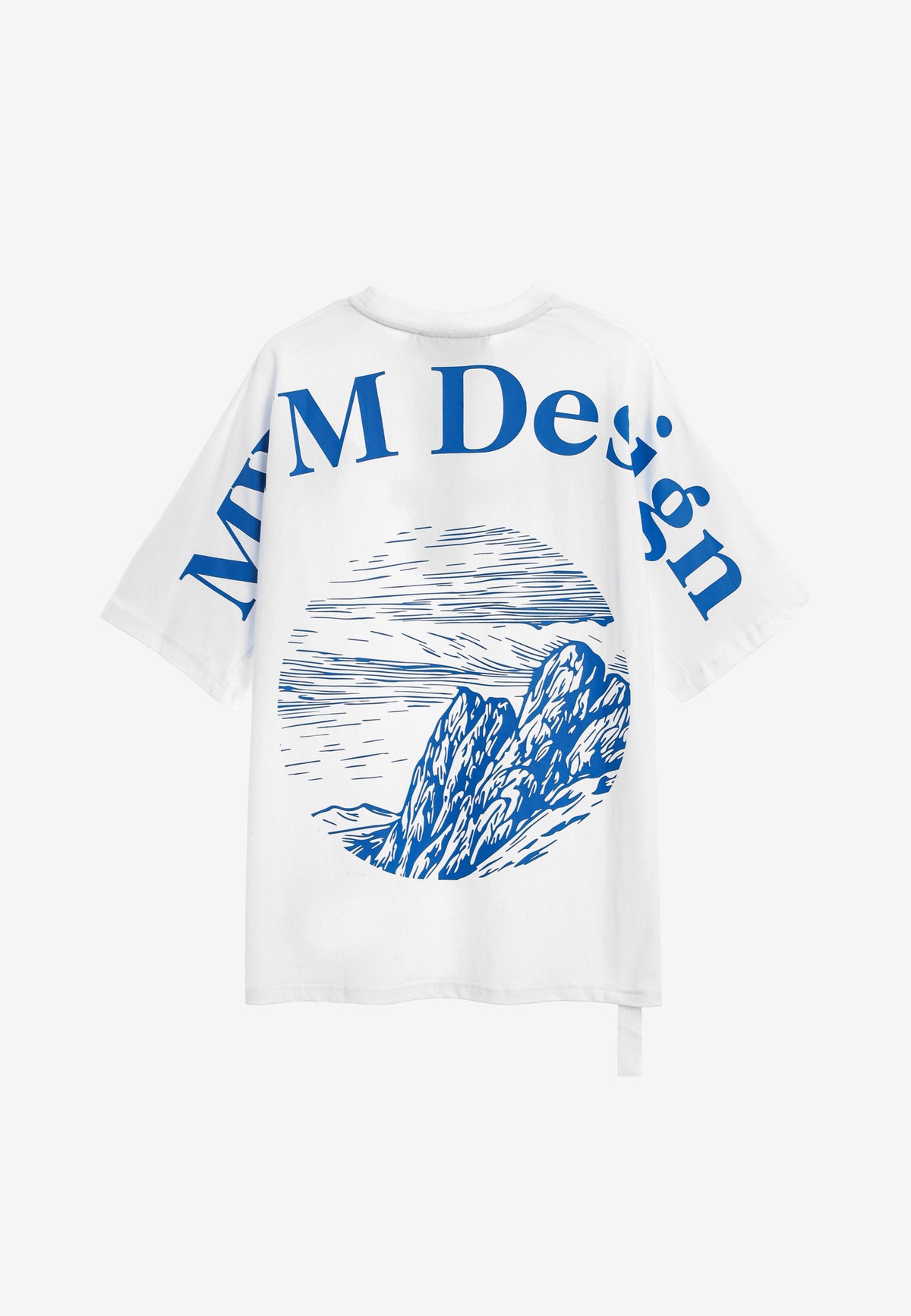 Camiseta de corte cuadrado y relajado con paisaje en la espalda | MWM [PS_COLORS:WHITE]