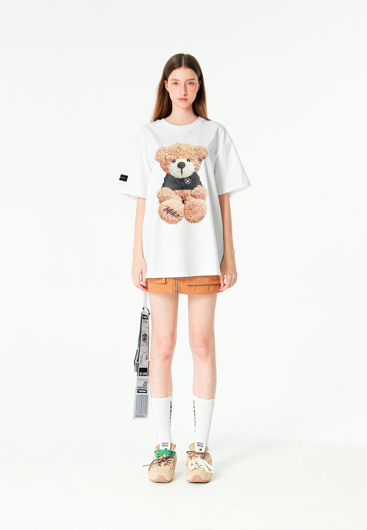 Camiseta TEDDY de corte regular con print Teddy en frontal y espalda | MWM [PS_COLORS:WHITE]