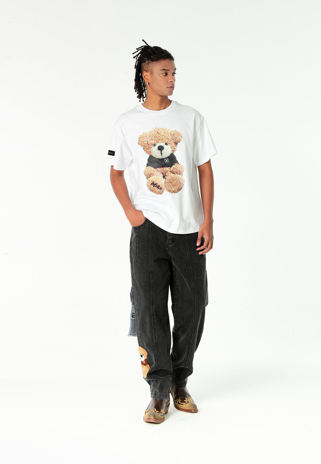 Camiseta TEDDY de corte regular con print Teddy en frontal y espalda | MWM [PS_COLORS:WHITE]