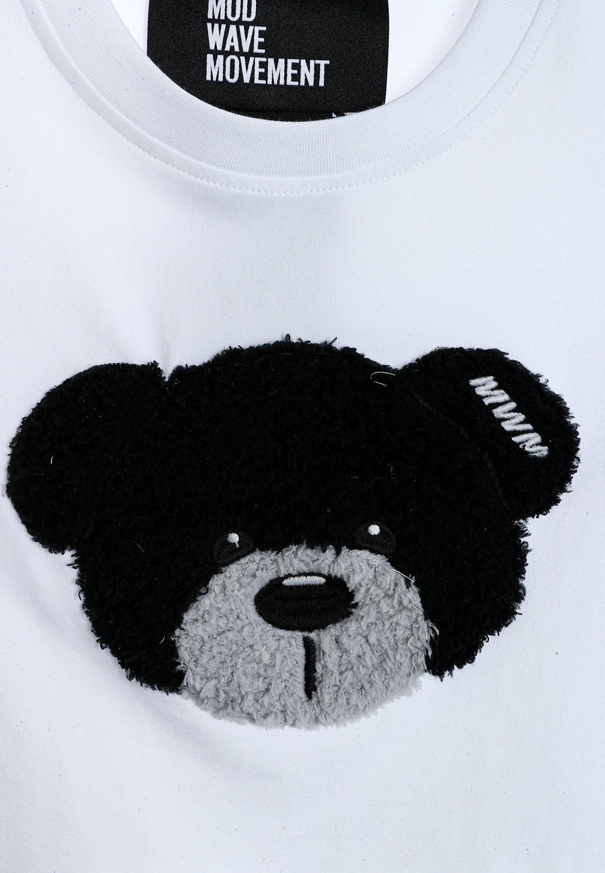 Camiseta de mujer TEDDY Mike Bag corta con gran parche frontal y detalles en mangas | MWM [PS_COLORS:WHITE]