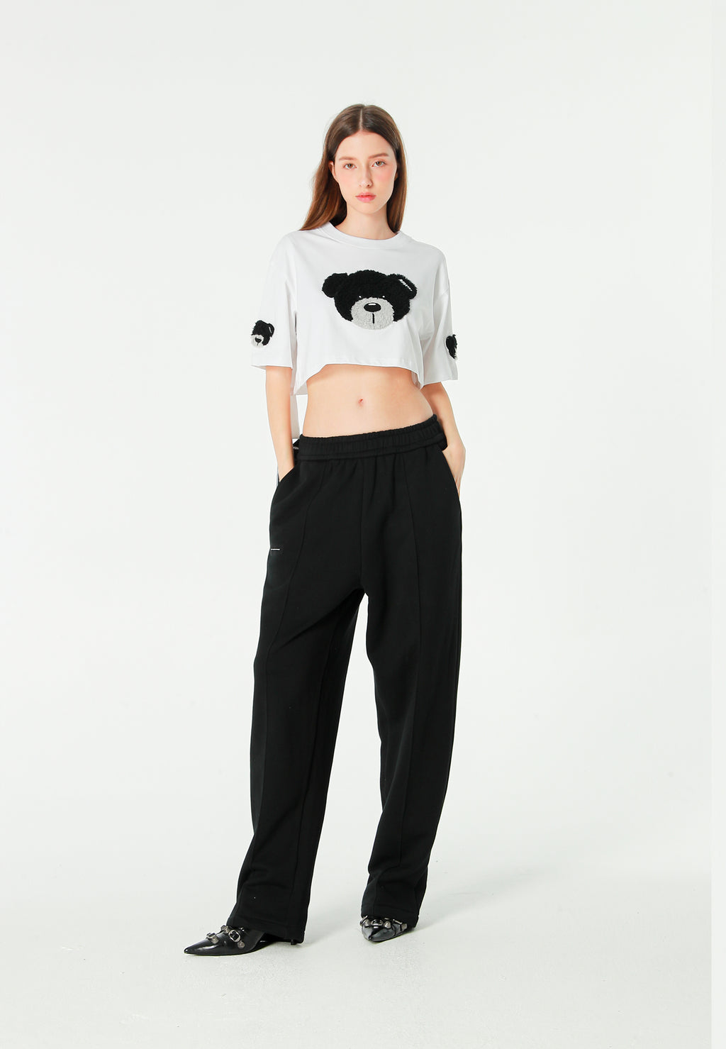 Camiseta de mujer TEDDY Mike Bag corta con gran parche frontal y detalles en mangas | MWM [PS_COLORS:WHITE]