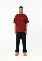 Camiseta TEDDY de corte regular con print patchwork 3D en la espalda | MWM [PS_COLORS:BURGUNDY]