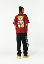 Camiseta TEDDY de corte regular con print patchwork 3D en la espalda | MWM [PS_COLORS:BURGUNDY]