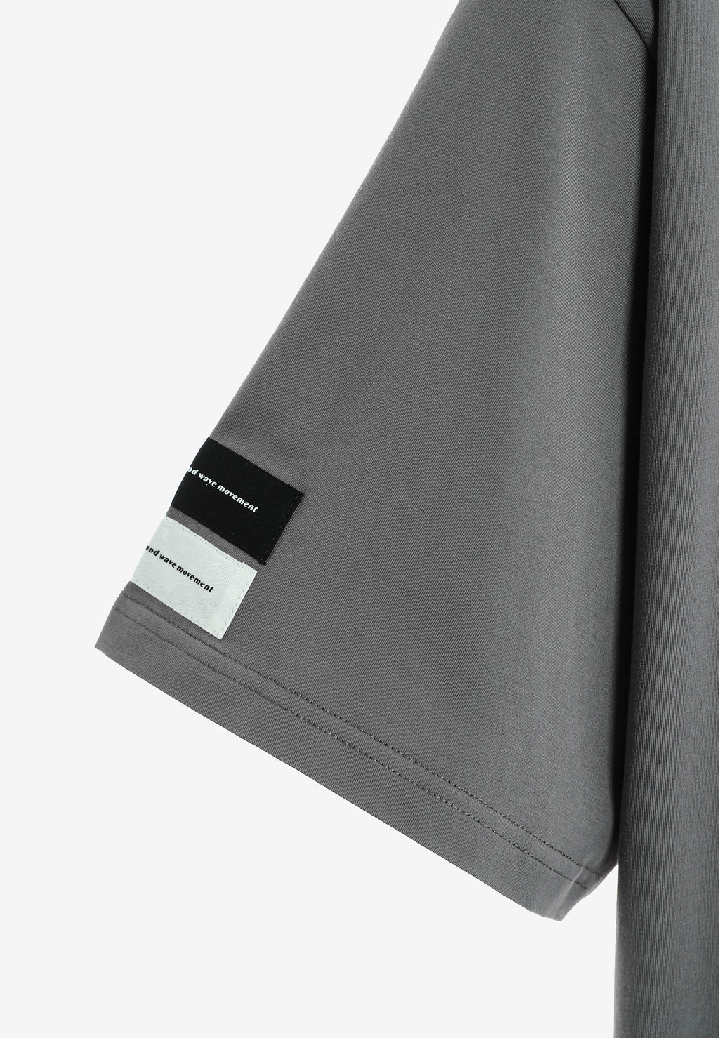 Camiseta TEDDY de corte regular con print patchwork 3D en la espalda | MWM [PS_COLORS:GREY]