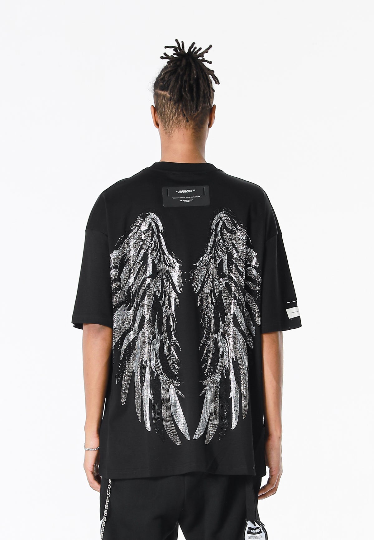Camiseta Wings de corte relajado con alas de strass en la espalda | MWM [PS_COLORS:BLACK]