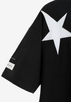 Camiseta Wings de corte relajado con estrellas frontales y doble parche de alas en la espalda | MWM [PS_COLORS:BLACK]