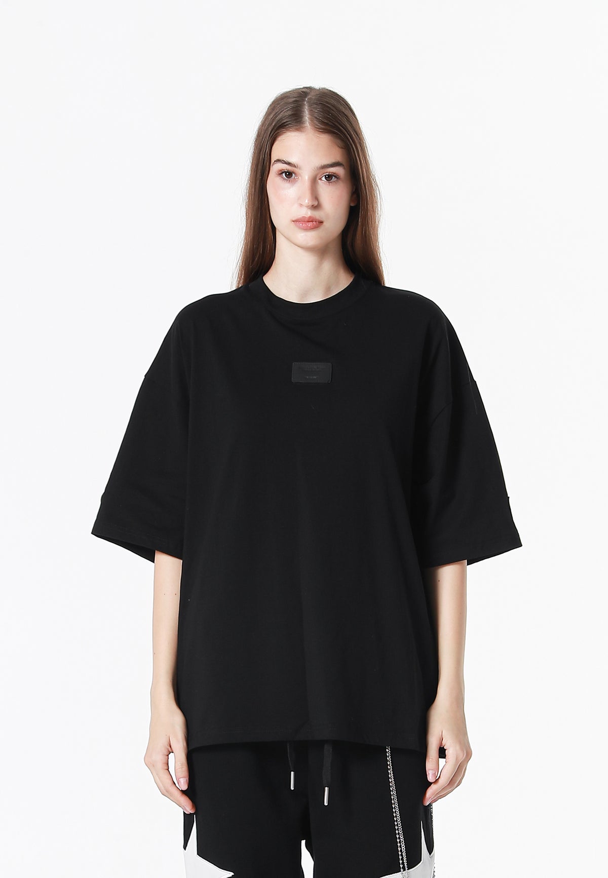 Camiseta Wings de corte relajado con alas de tachuelas en la espalda | MWM [PS_COLORS:BLACK]