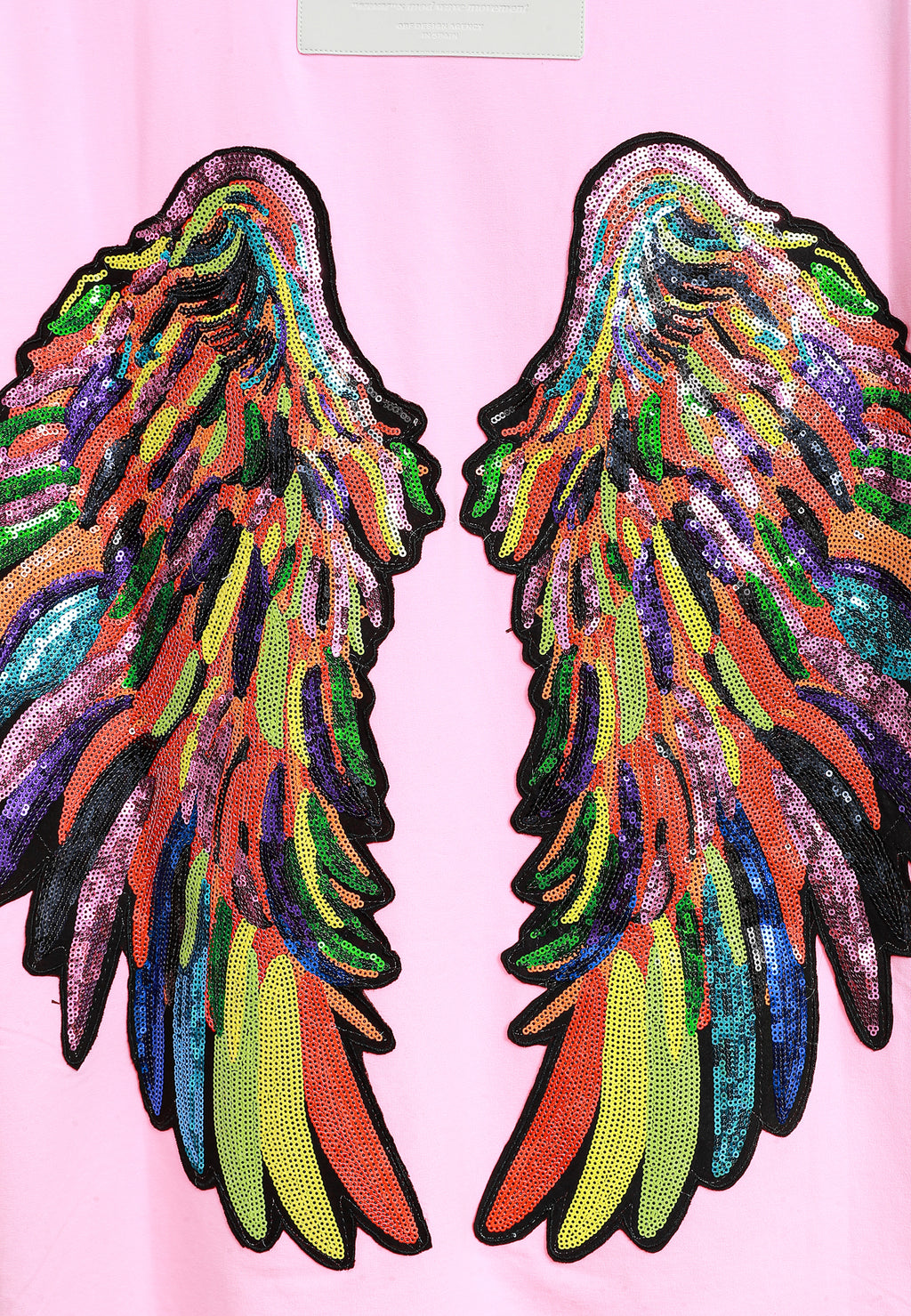 Camiseta Wings de corte relajado con alas de tachuelas en la espalda | MWM [PS_COLORS:PINK]