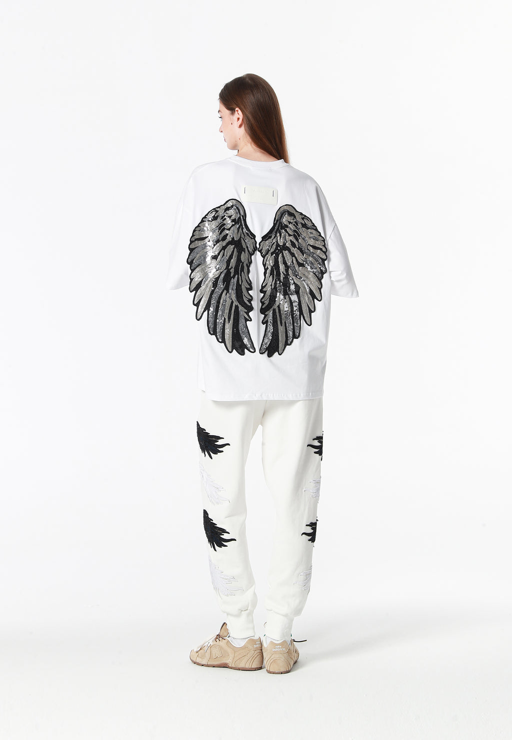 Camiseta Wings de corte relajado con alas de tachuelas en la espalda | MWM [PS_COLORS:WHITE]