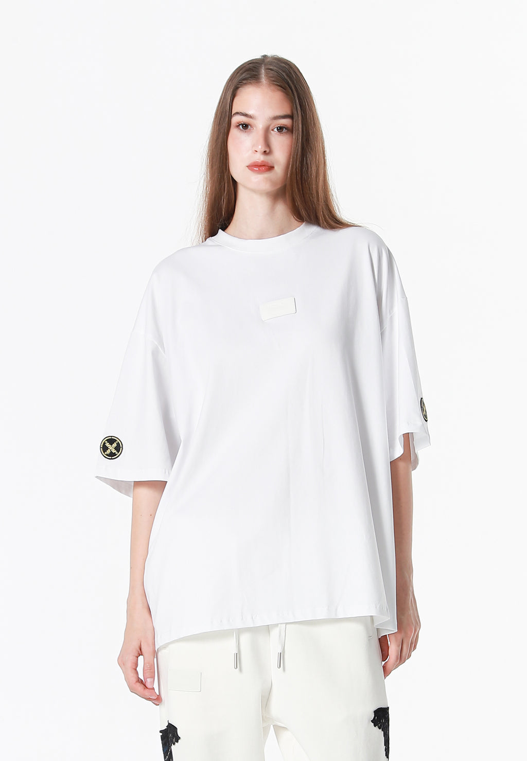 Camiseta Wings de corte relajado con alas de tachuelas en la espalda | MWM [PS_COLORS:WHITE]