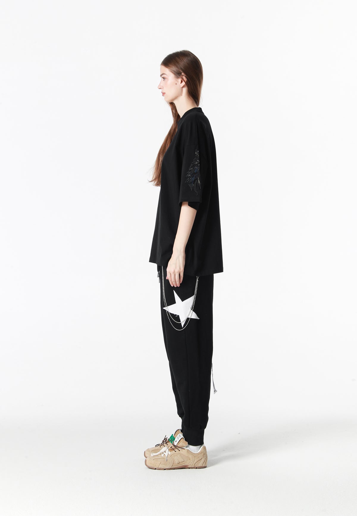 Camiseta Wings de corte relajado con parches Mini Wings en las mangas | MWM [PS_COLORS:BLACK]