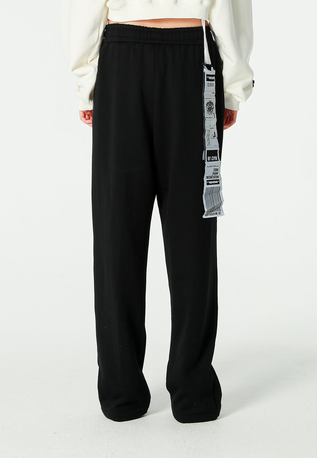 Pantalón Básico con pinzas, bajos ajustables y cadena lateral | MWM [PS_COLORS:BLACK]