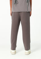 Pantalón Básico con pinzas, bajos ajustables y cadena lateral | MWM [PS_COLORS:GREY]