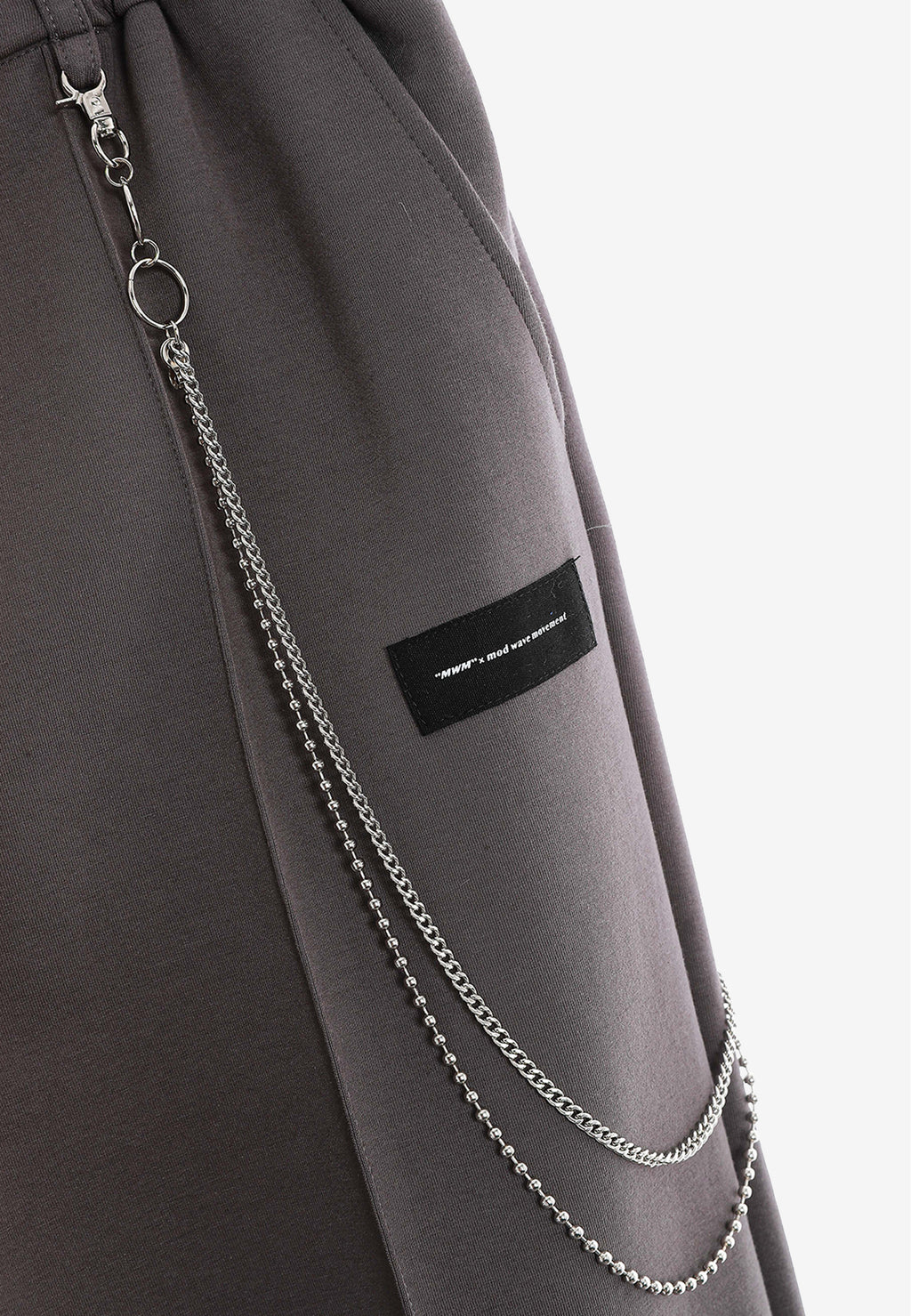 Pantalón Básico con pinzas, bajos ajustables y cadena lateral | MWM [PS_COLORS:GREY]
