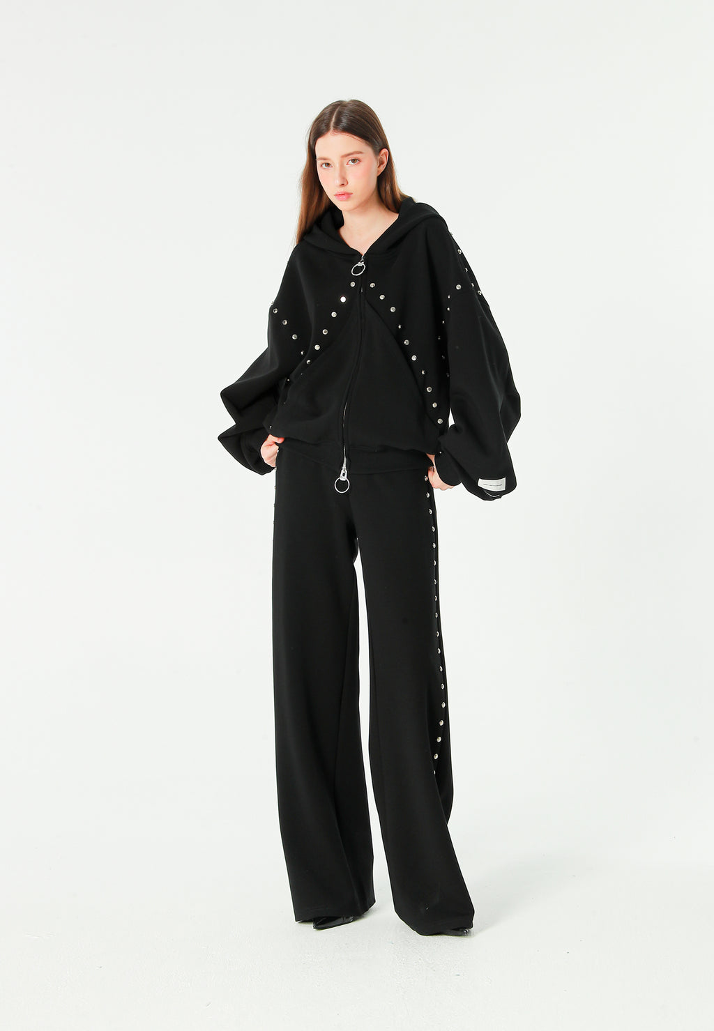 Pantalón palazzo de mujer de pierna ancha con efecto faja y tachuelas laterales | MWM [PS_COLORS:BLACK]
