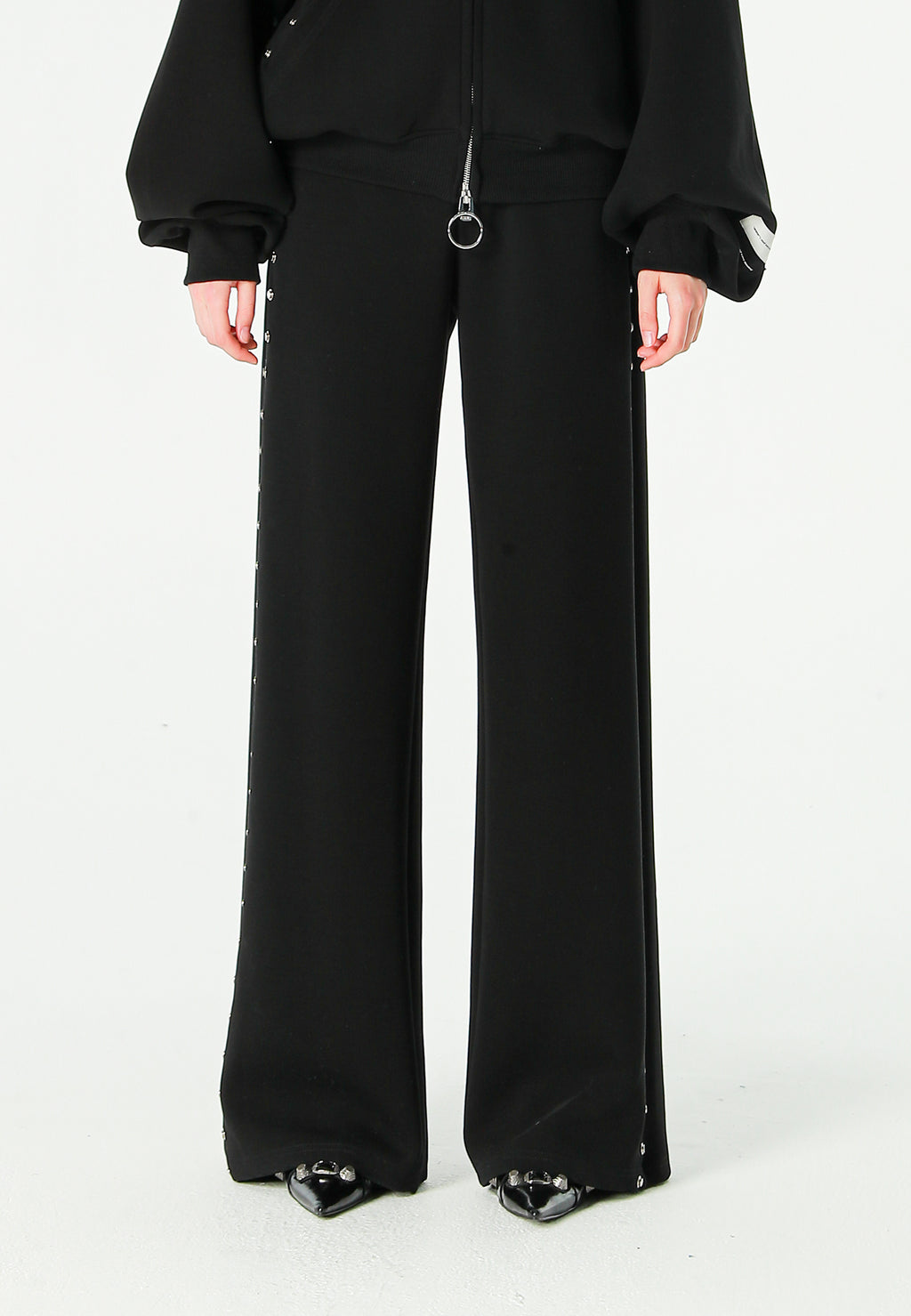 Pantalón palazzo de mujer de pierna ancha con efecto faja y tachuelas laterales | MWM [PS_COLORS:BLACK]
