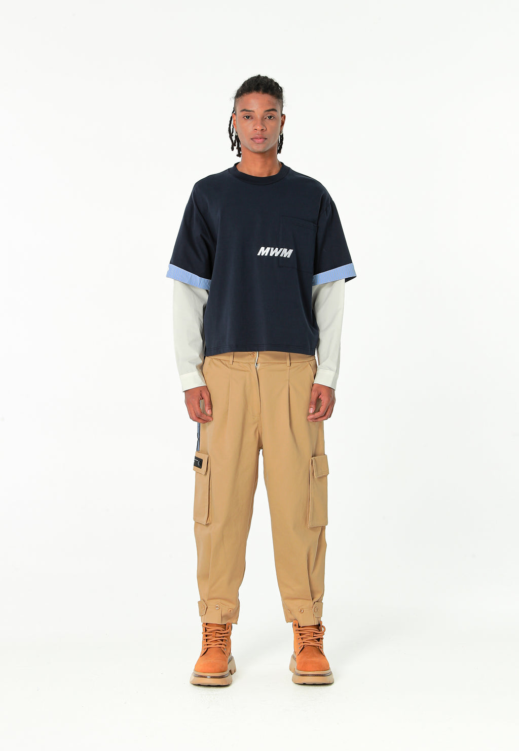 Pantalón cargo de corte relajado con doble cintura y bolsillos laterales | MWM [PS_COLORS:BEIGE]