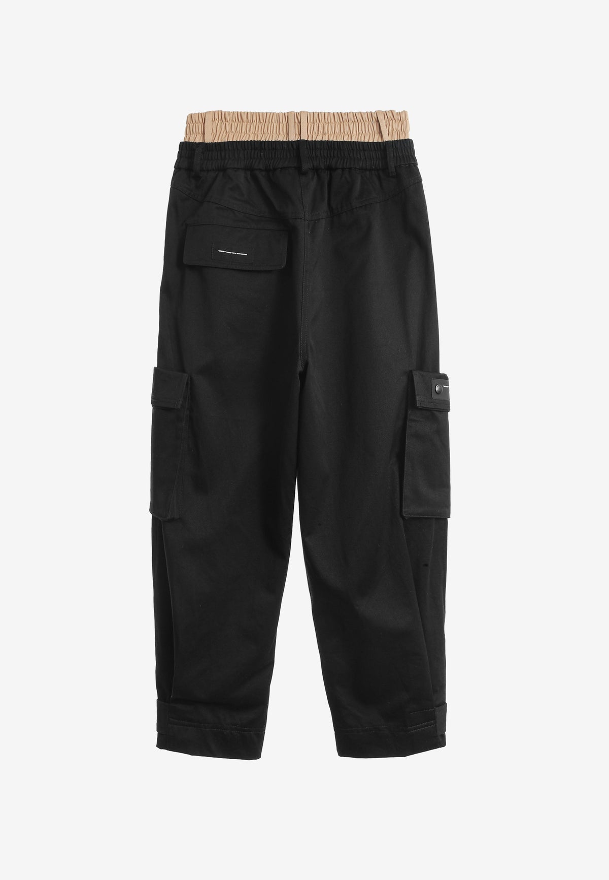 Pantalón cargo de corte relajado con doble cintura y bolsillos laterales | MWM [PS_COLORS:BLACK]