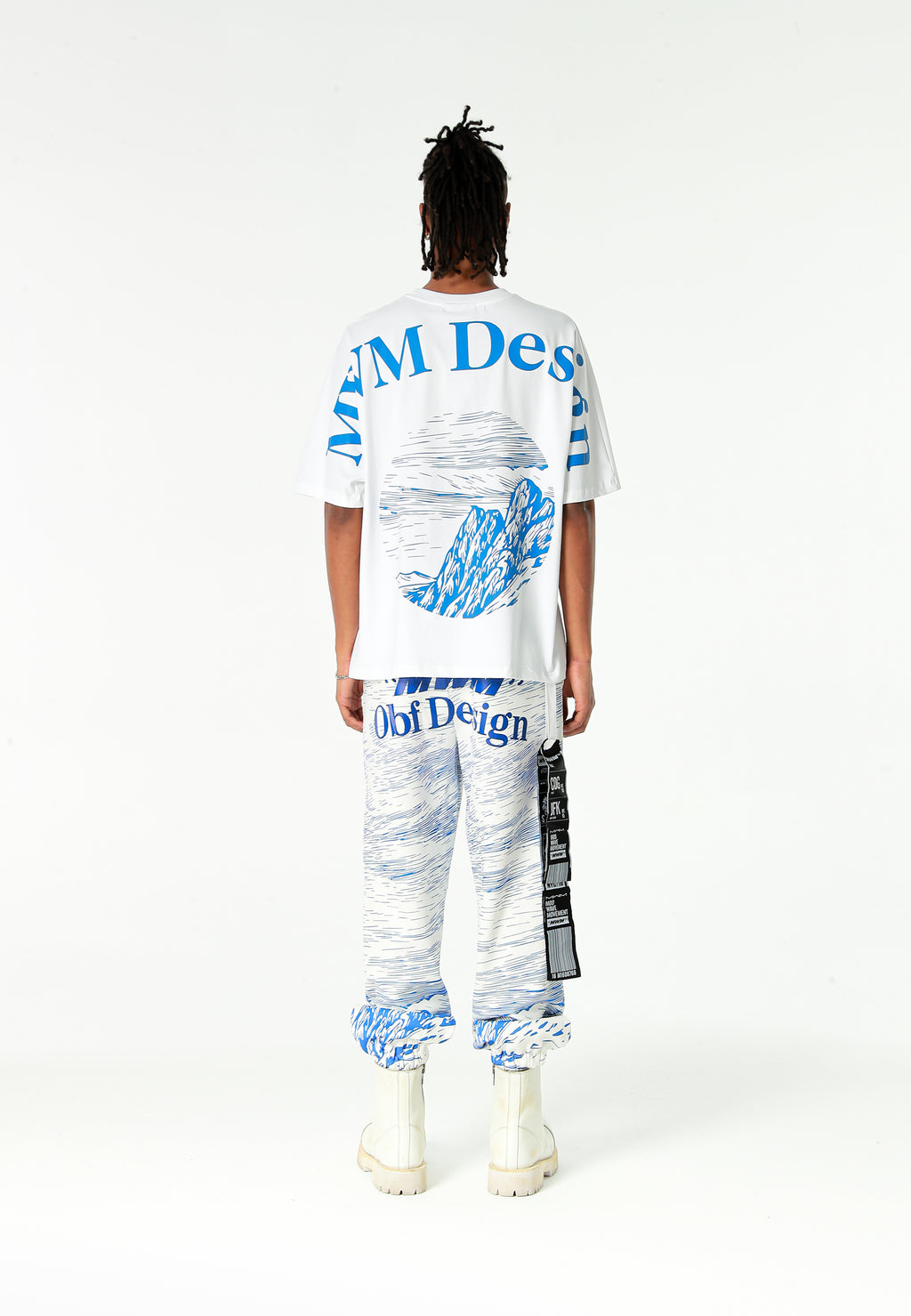 Pantalón jogger con paisaje alpino full-print y cintura elástica | MWM [PS_COLORS:BLUE]