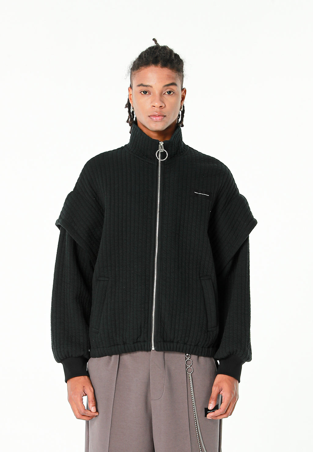 Chaqueta acolchada convertible en chaleco con mangas extraíbles y cuello alto | MWM [PS_COLORS:BLACK]