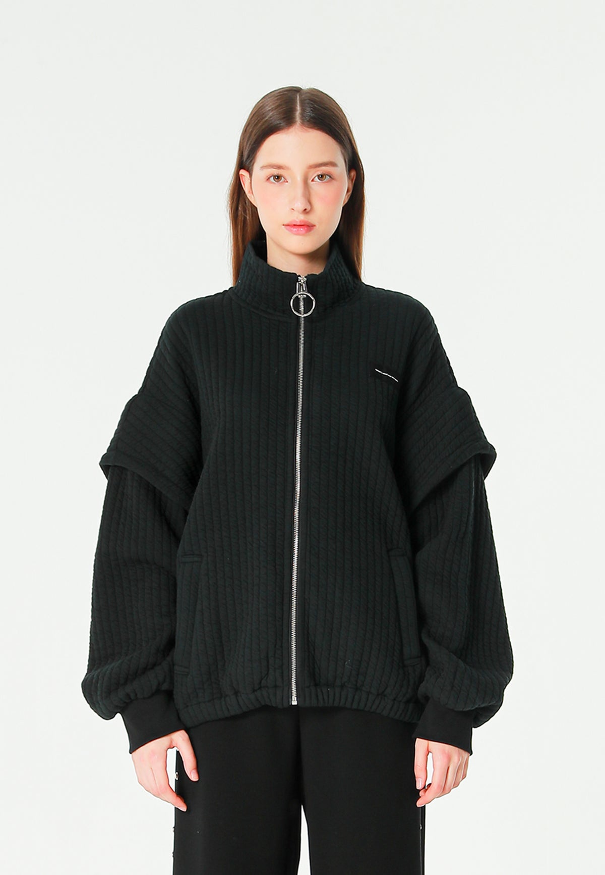 Chaqueta acolchada convertible en chaleco con mangas extraíbles y cuello alto | MWM [PS_COLORS:BLACK]
