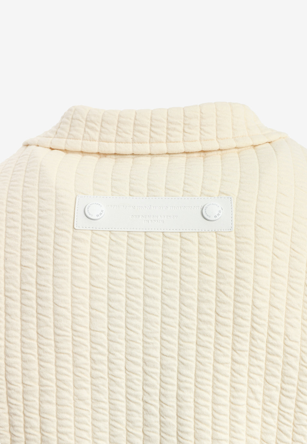 Chaqueta acolchada convertible en chaleco con mangas extraíbles y cuello alto | MWM [PS_COLORS:IVORY]