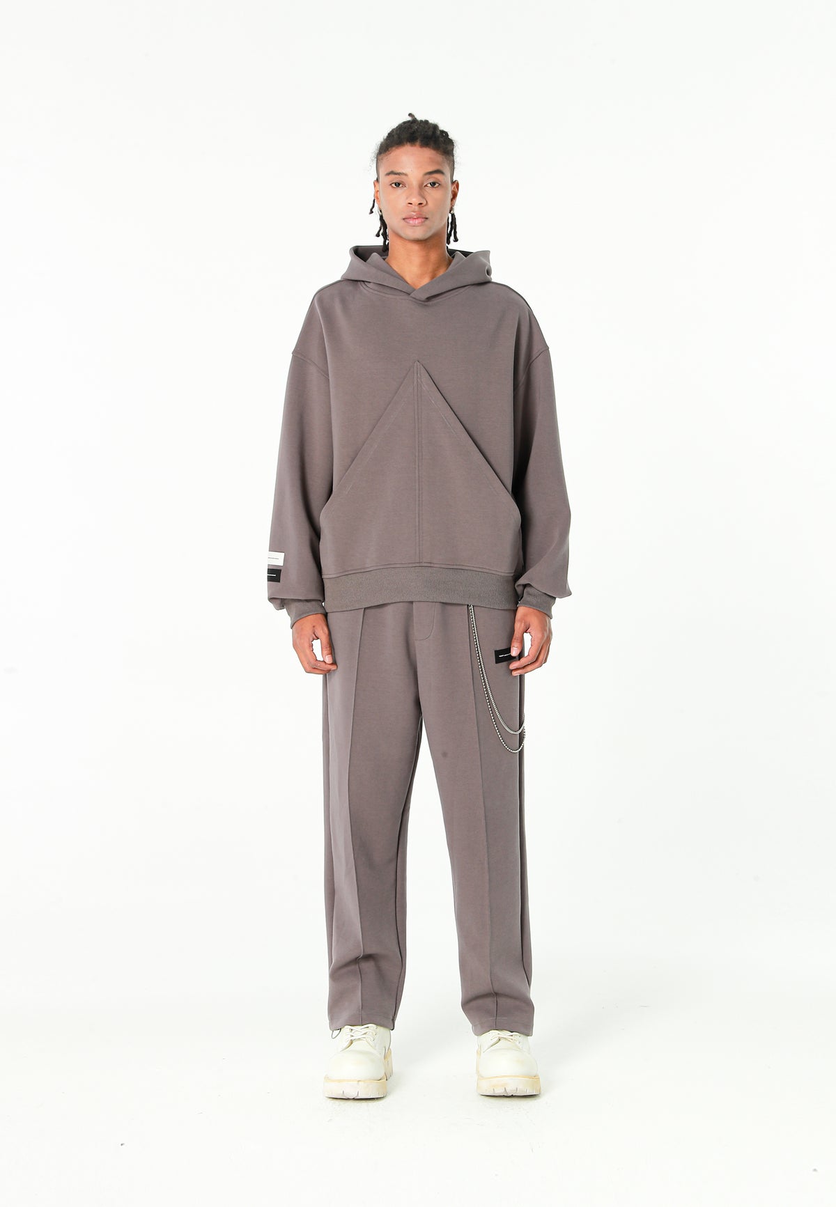 Sudadera corta con detalle triangular y X de cordones cruzados | MWM [PS_COLORS:GREY]