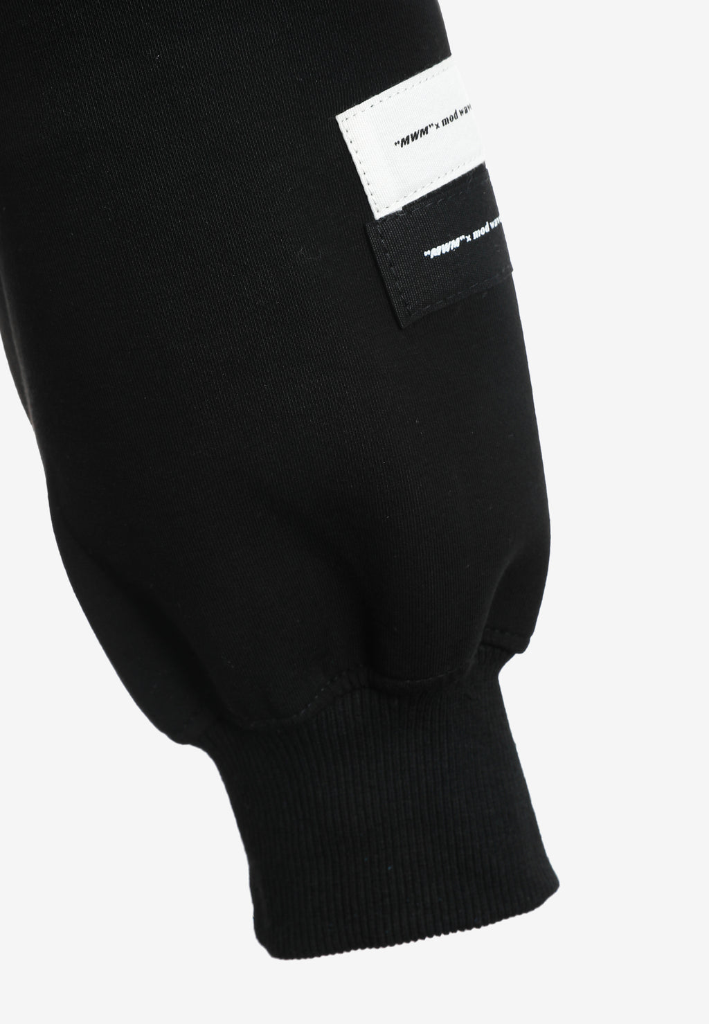Sudadera con capucha, cremallera frontal y mangas globo | MWM [PS_COLORS:BLACK]