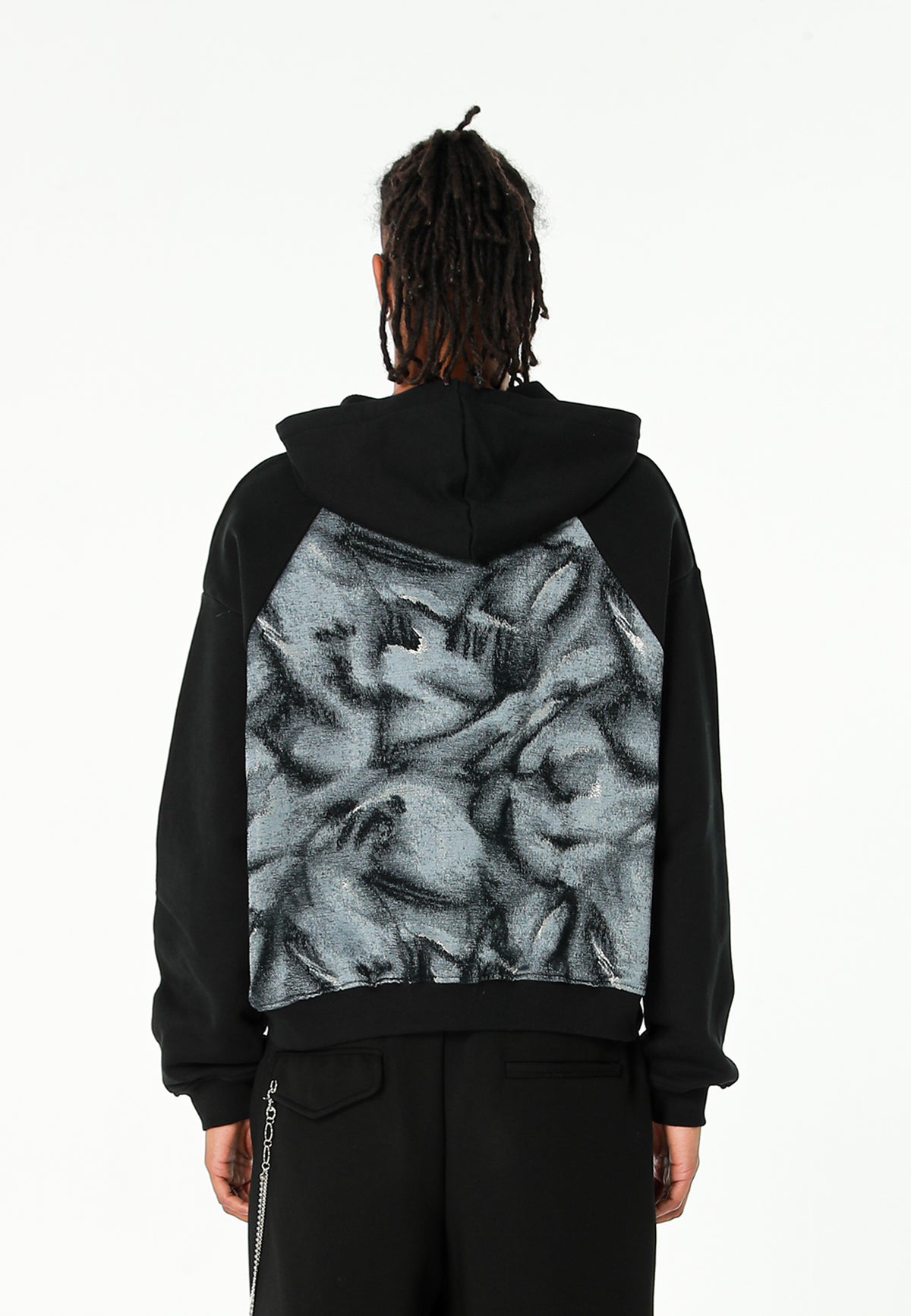 Sudadera con capucha, media cremallera y panel jacquard de chenilla con brillo | MWM [PS_COLORS:BLACK]