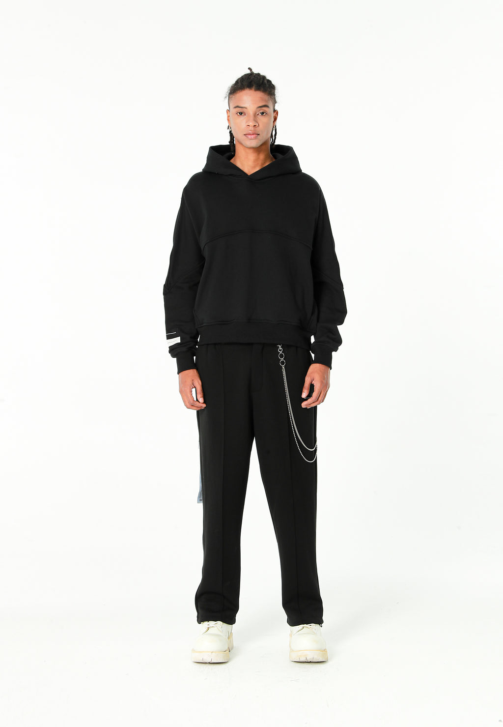 Sudadera con capucha corta lavada con bordado Mod Wave Movement en los hombros | MWM [PS_COLORS:BLACK]