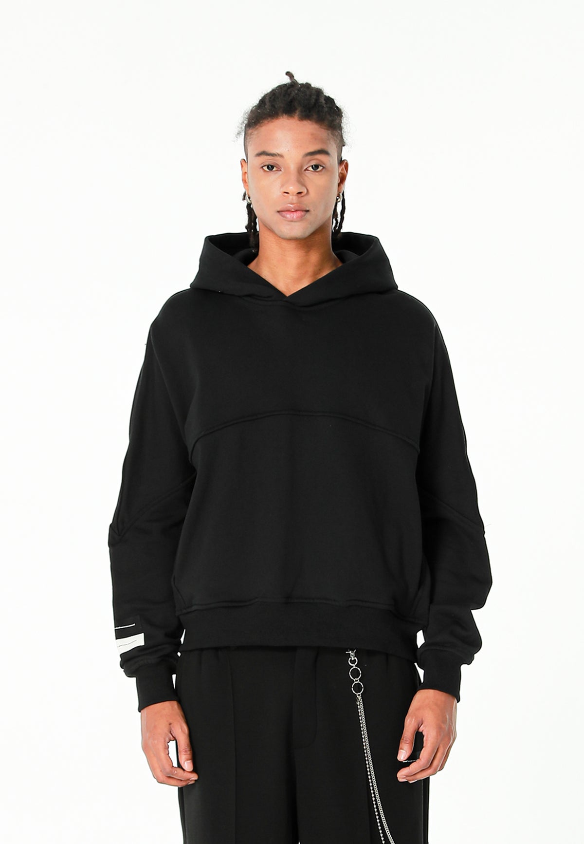 Sudadera con capucha corta lavada con bordado Mod Wave Movement en los hombros | MWM [PS_COLORS:BLACK]