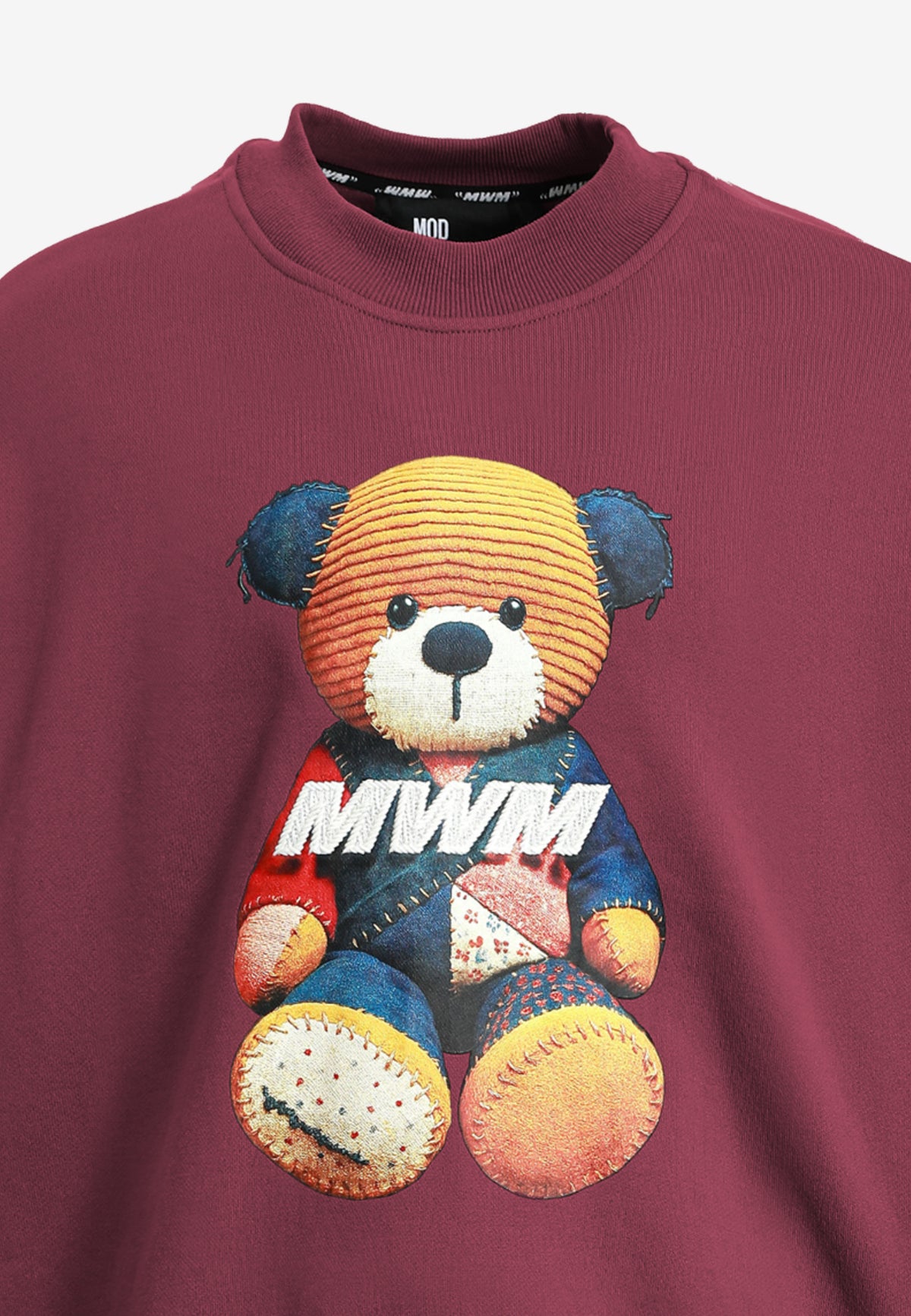 Sudadera TEDDY de corte relajado con print patchwork 3D en el frontal | MWM [PS_COLORS:BURGUNDY]