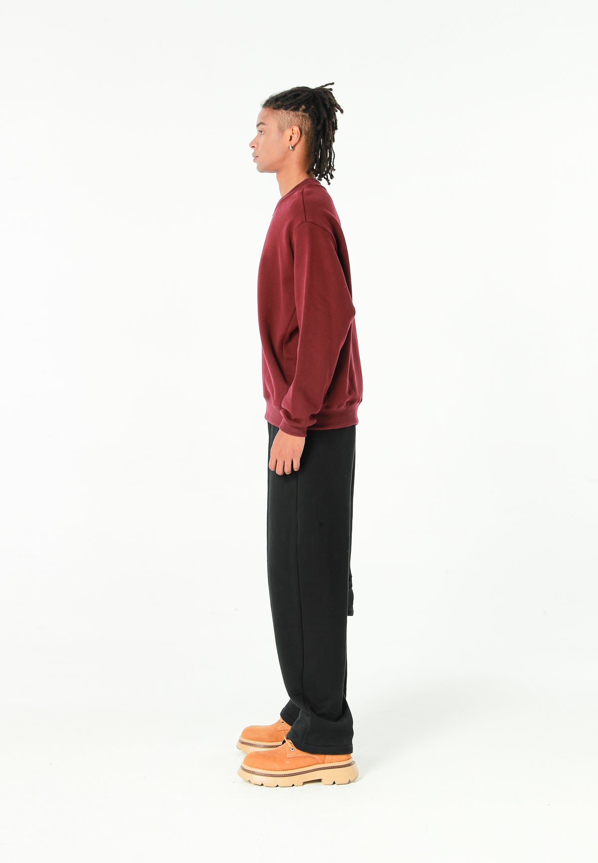Sudadera TEDDY de corte relajado con print patchwork 3D en el frontal | MWM [PS_COLORS:BURGUNDY]