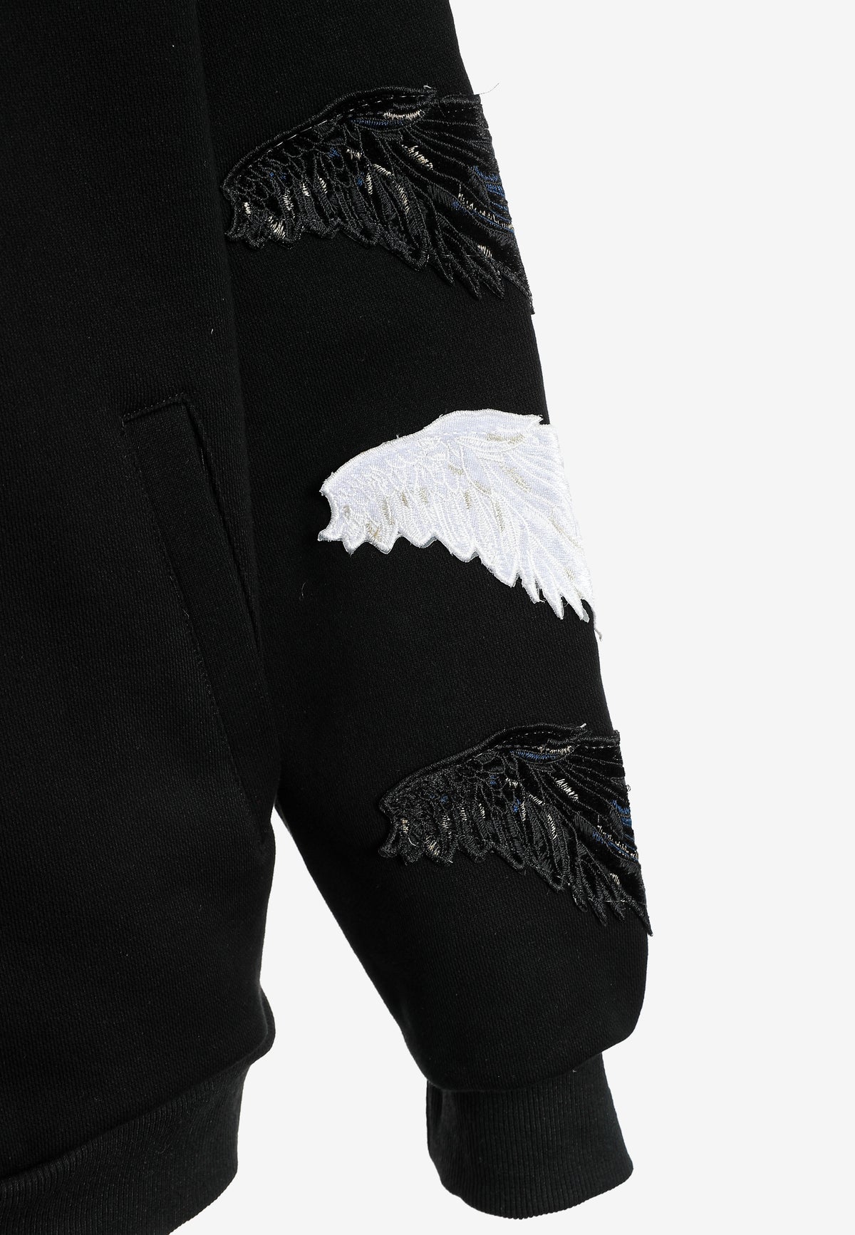 Sudadera con capucha Wings de corte relajado con Mini Wings en mangas y alas de strass en la espalda | MWM [PS_COLORS:BLACK]
