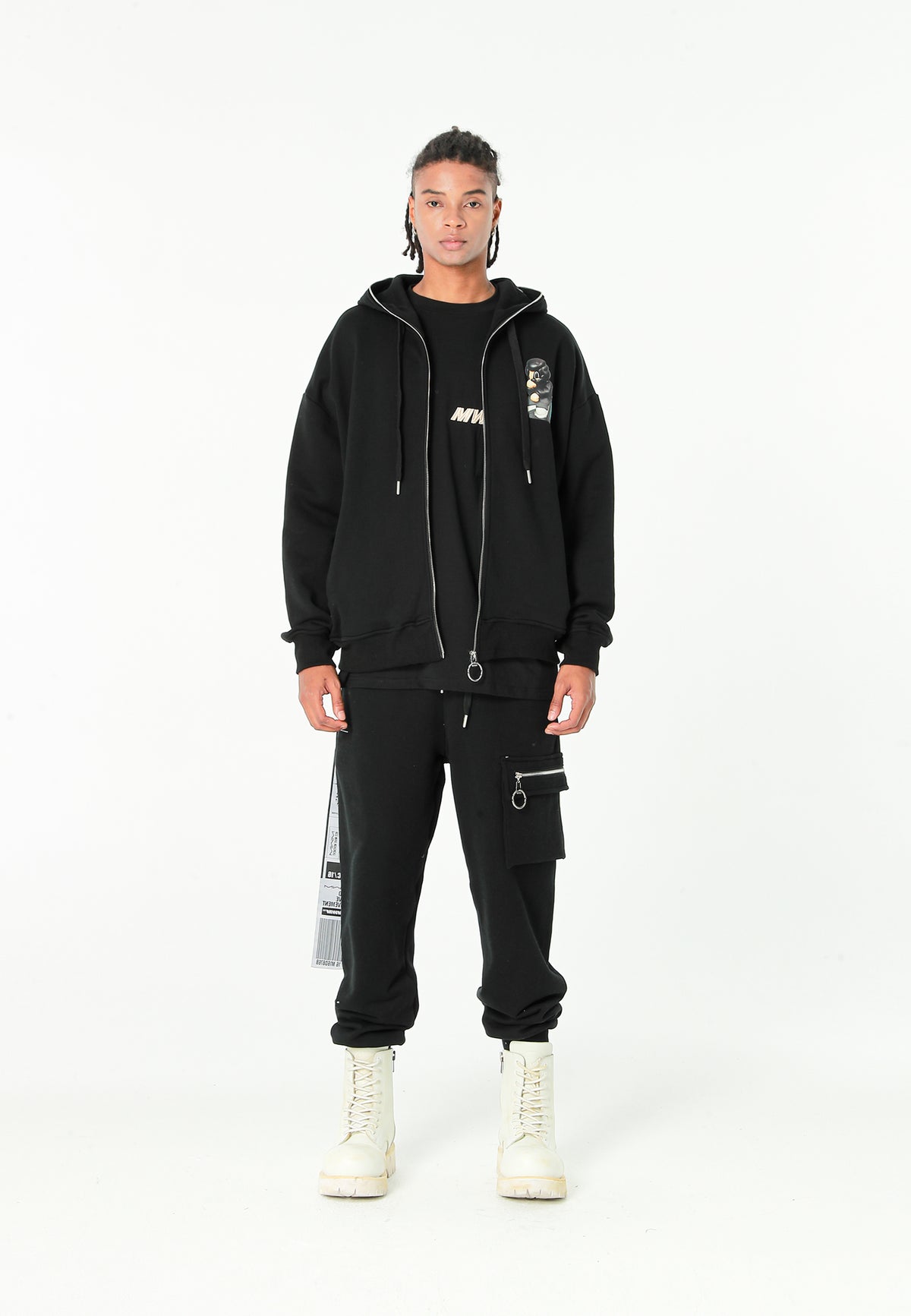 Sudadera con capucha Vanguard Dogs Thinker con cremallera, print y frases bordadas | MWM [PS_COLORS:BLACK]