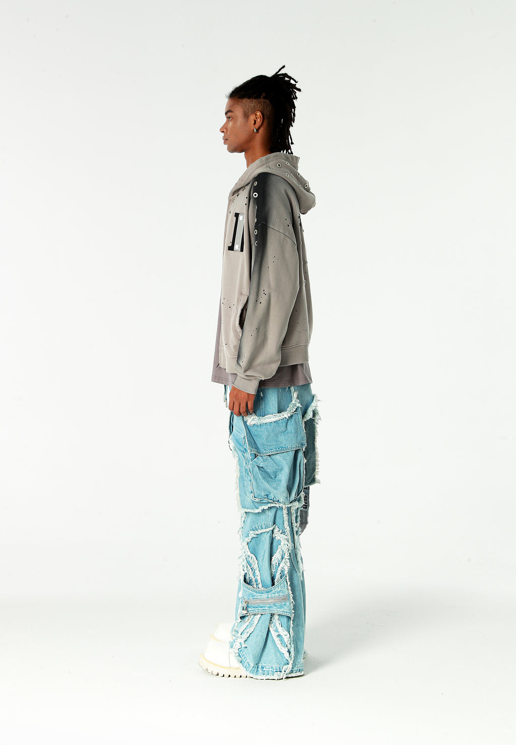 Sudadera con capucha Vanguard Dogs con tachuelas | MWM [PS_COLORS:GREY]