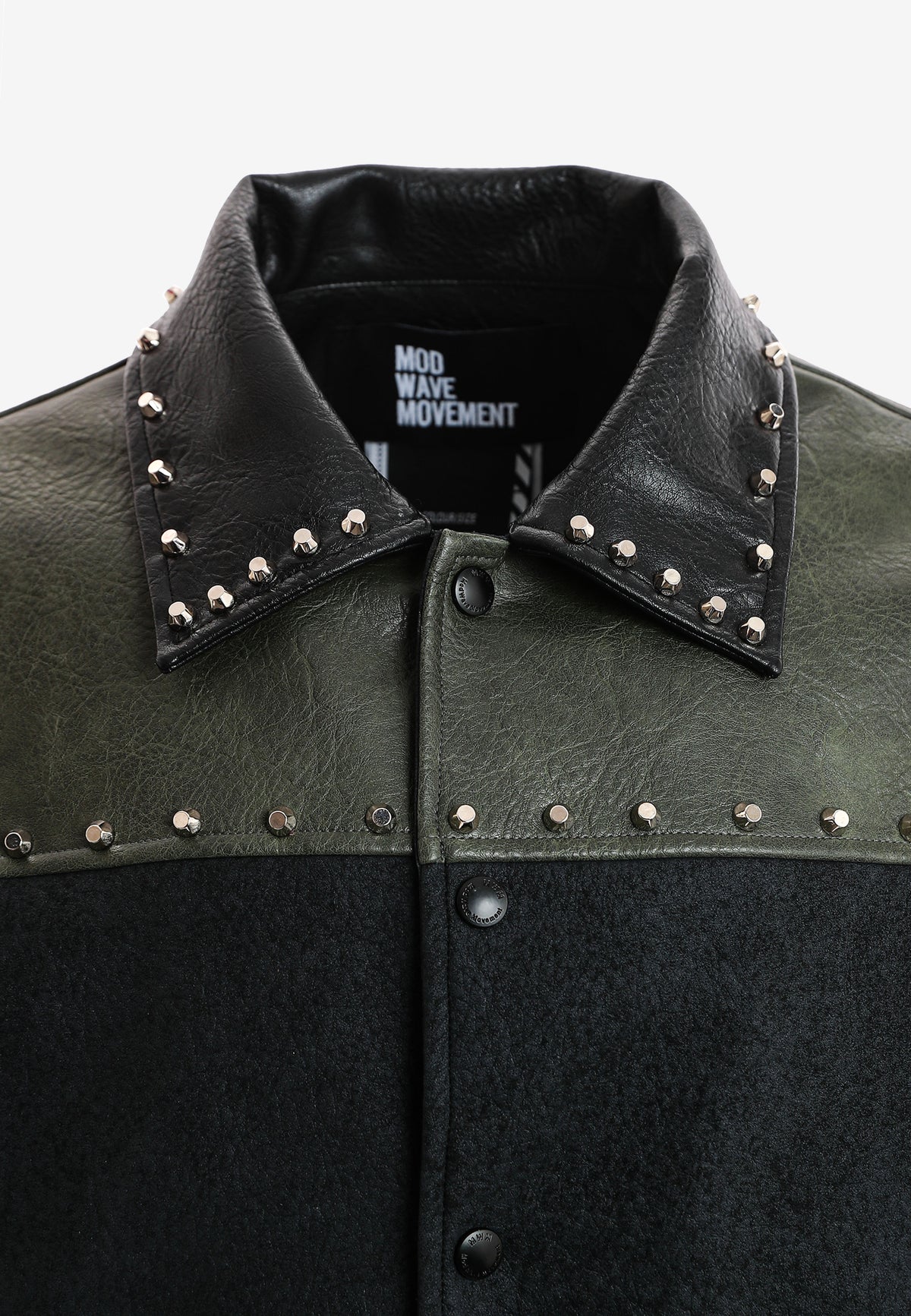 Chaqueta bomber de corte regular efecto piel con tachuelas metálicas y puños dobles | MWM [PS_COLORS:GREEN/BLAC]