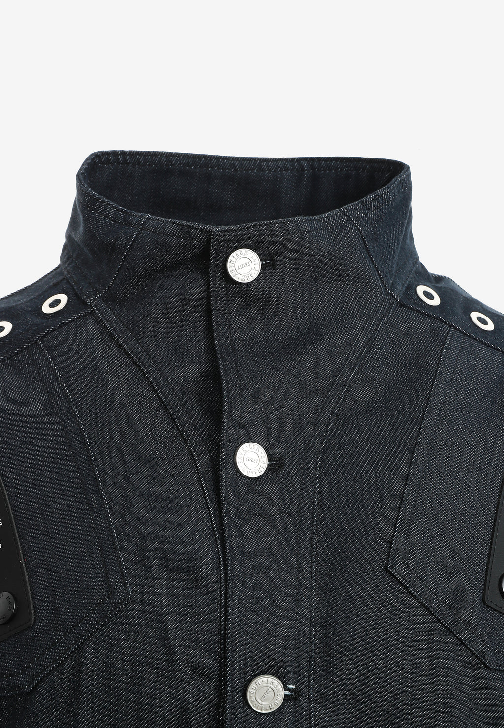 Chaqueta vaquera corta de corte regular con paneles asimétricos y tachuelas caladas | MWM [PS_COLORS:BLUE]