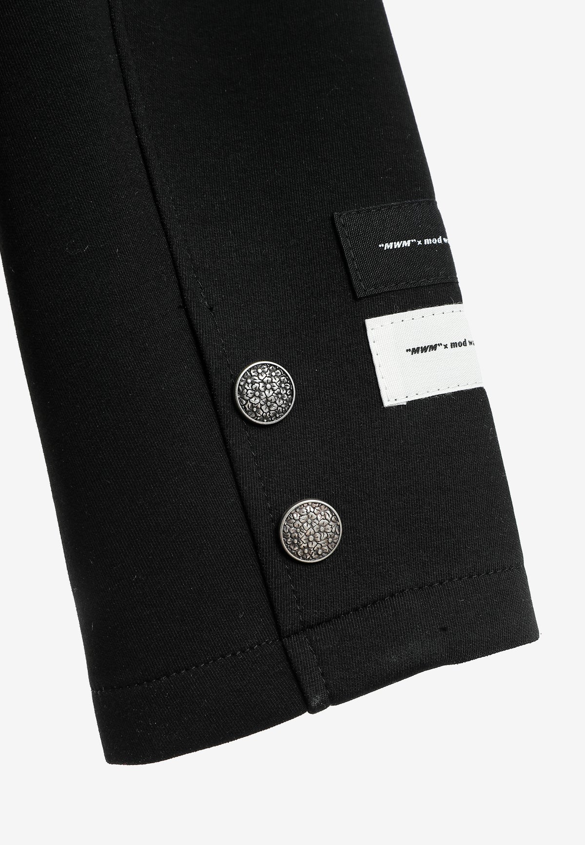 Blazer corto con cremalleras en mangas y hombros | MWM [PS_COLORS:BLACK]
