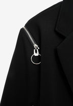 Blazer corto con cremalleras en mangas y hombros | MWM [PS_COLORS:BLACK]