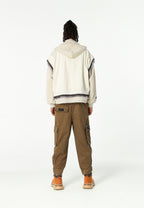 Chaqueta multicapa con capucha, cremallera y paneles superpuestos | MWM [PS_COLORS:ECRU]
