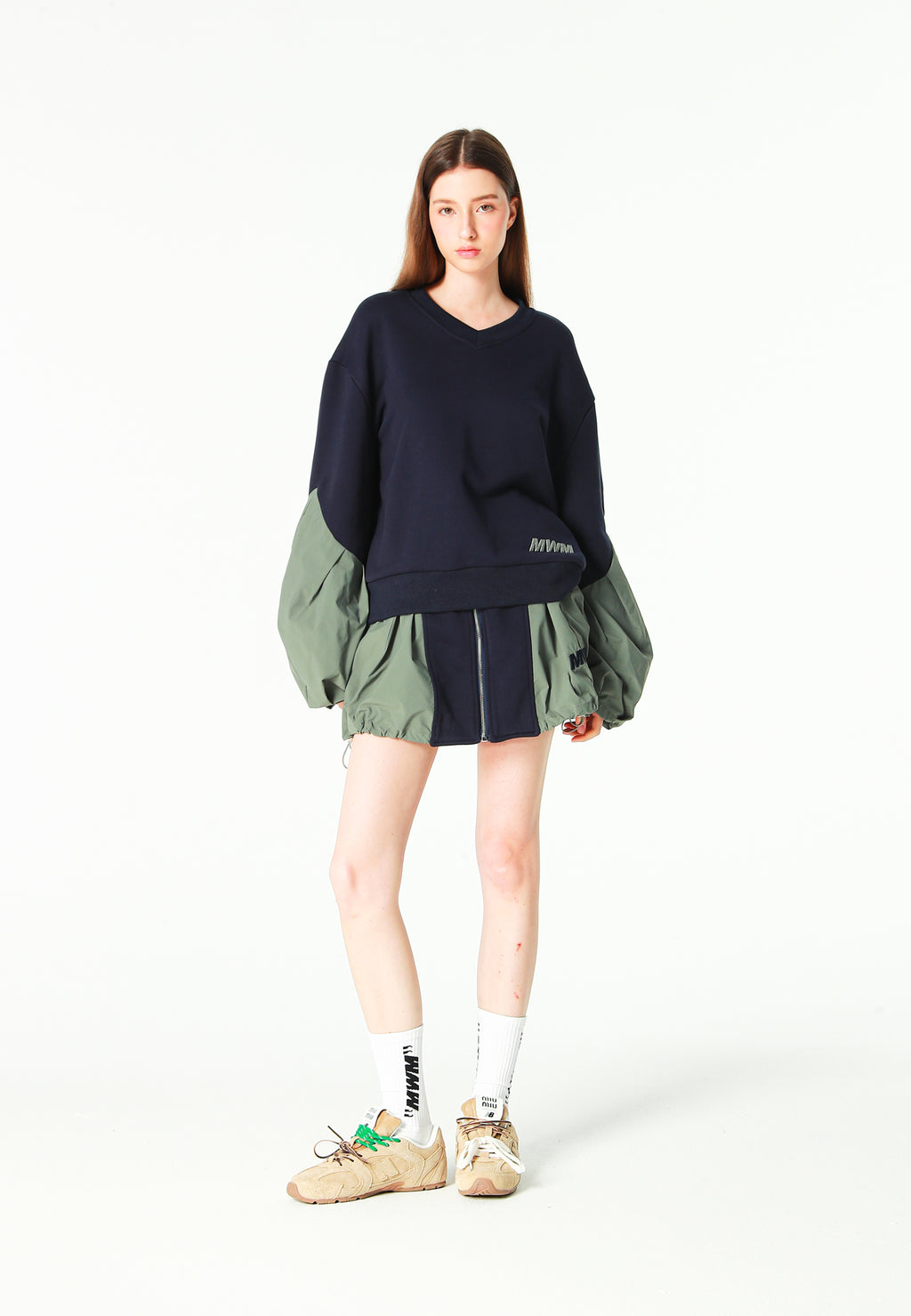 Falda efecto globo con paneles técnicos y bolsillos laterales | MWM [PS_COLORS:NAVY/GREEN]
