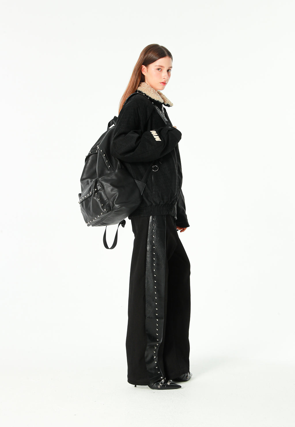 Mochila con tachuelas | MWM [PS_COLORS:BLACK]
