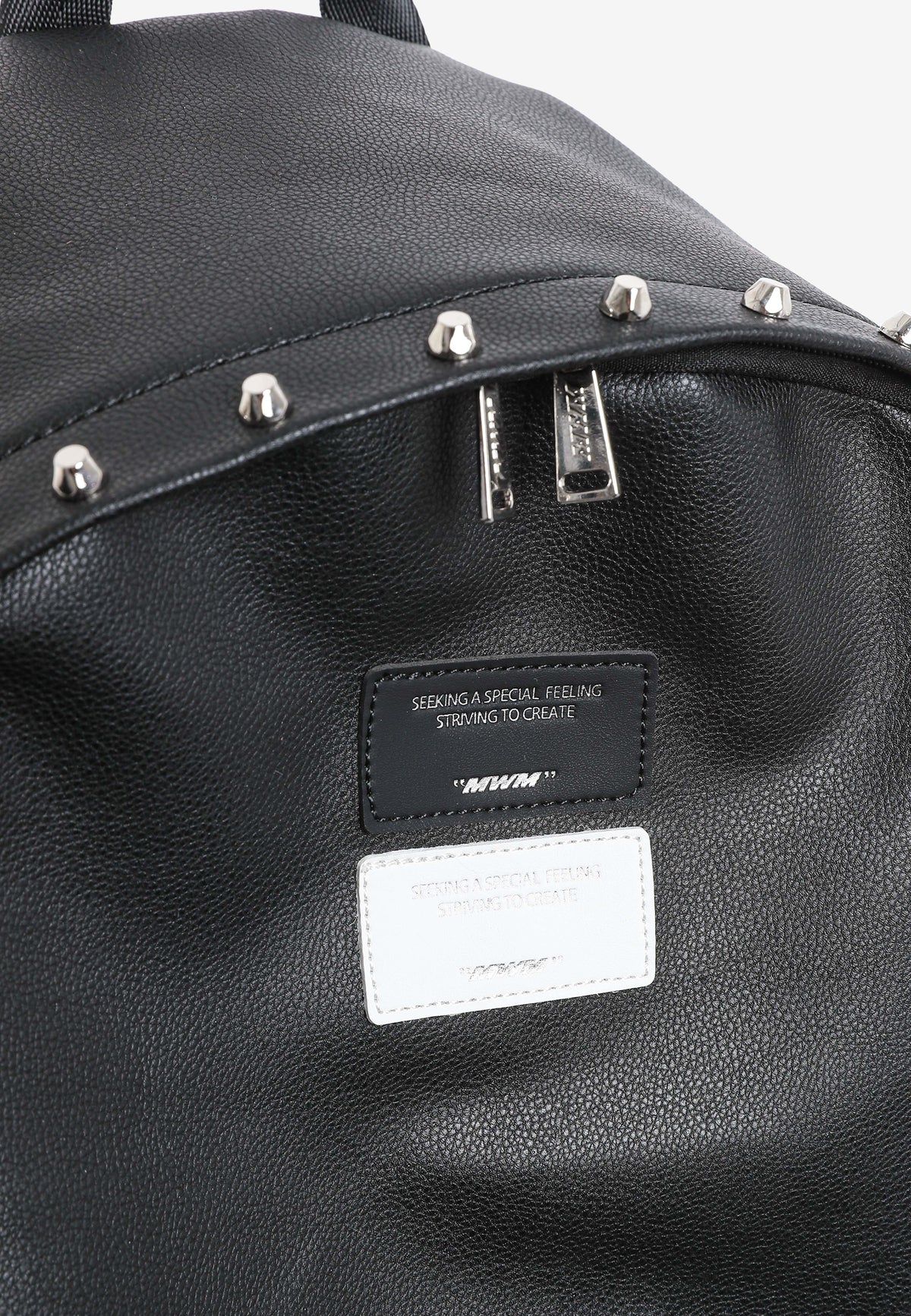 Mochila con tachuelas | MWM [PS_COLORS:BLACK]